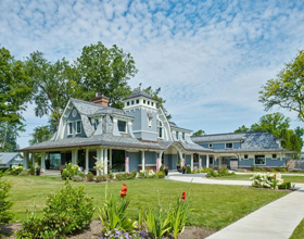Steel Windows Preserve Historical Charm in Private Residence