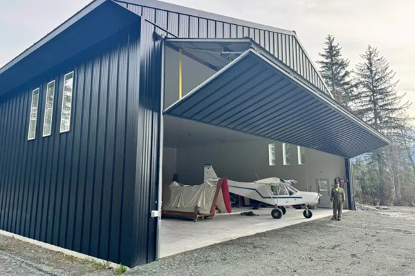 Magnificent Metal Private Airport Addition