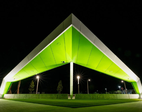 Metal Defines Aviation Observation Area Design