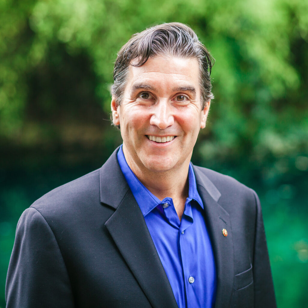 Closing the Loop - Metal Architecture