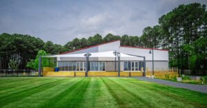 A metal building system with skewed walls and insulated metal panels (IMPs) met goals for a design-build project to construct Chesapeake Bay Maritime Museum.