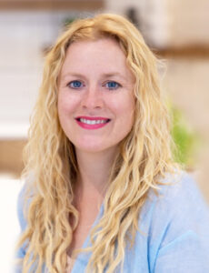 Kiki Redhead presented color trends at the Fenestration and Glazing Industry Alliance’s (FGIA) fall conference.